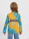  / 