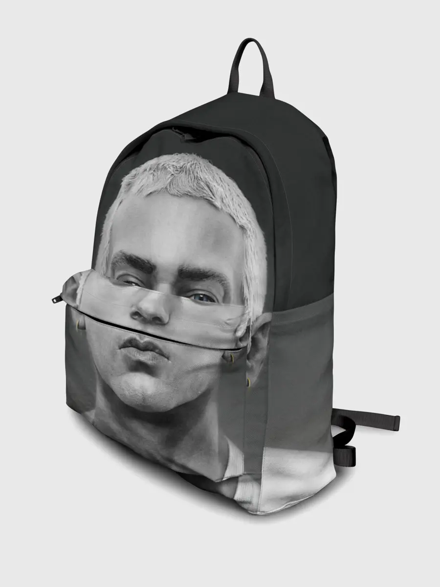  / 