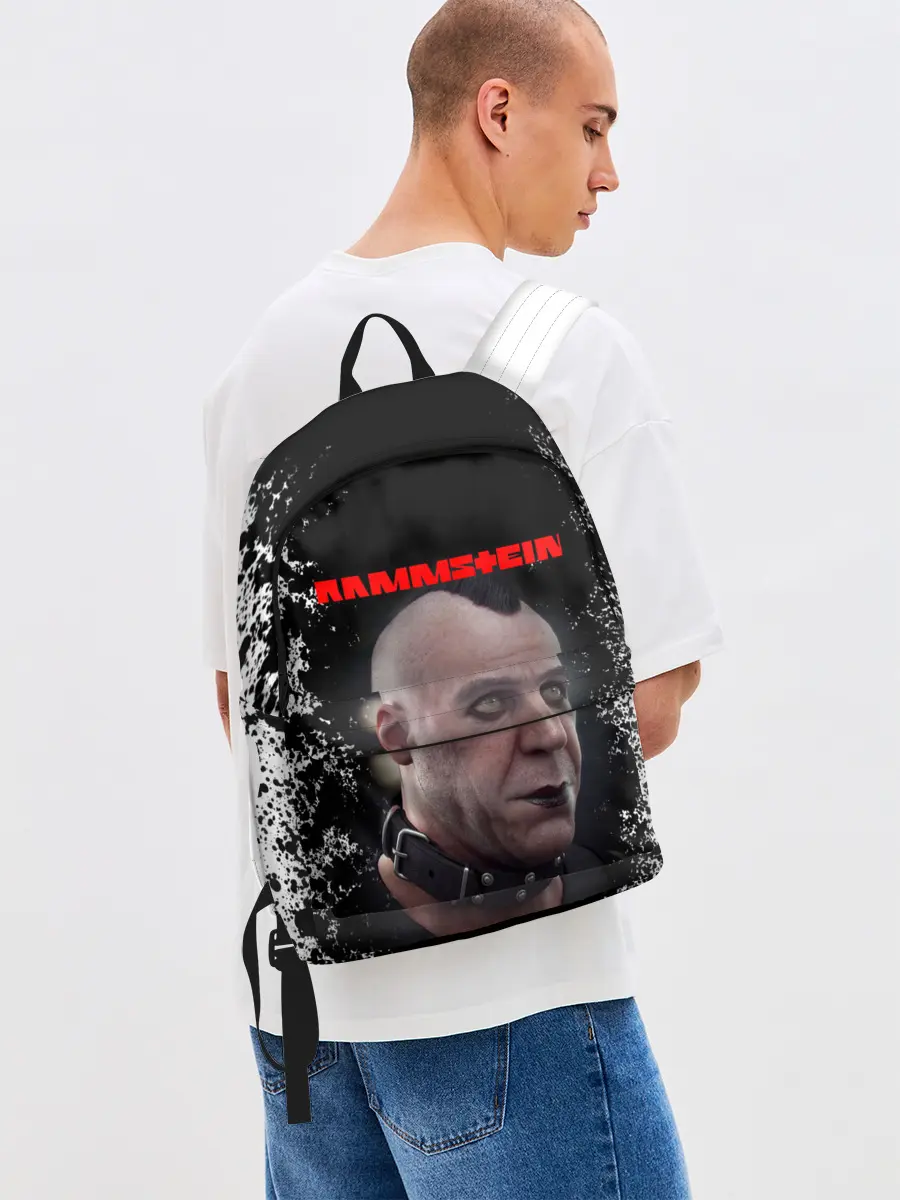  / 