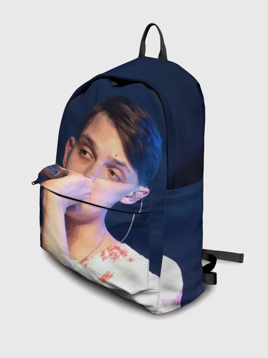  / 
