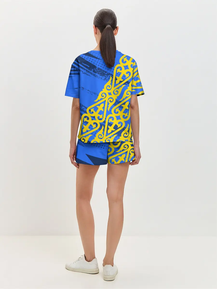  / 