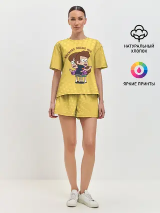 Женская пижама с шортами / Awkward sibling hug