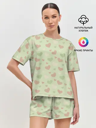 Женская пижама с шортами / Сердечки на светло зеленом фоне