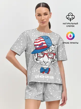 Женская пижама с шортами / Крутой белый тигр