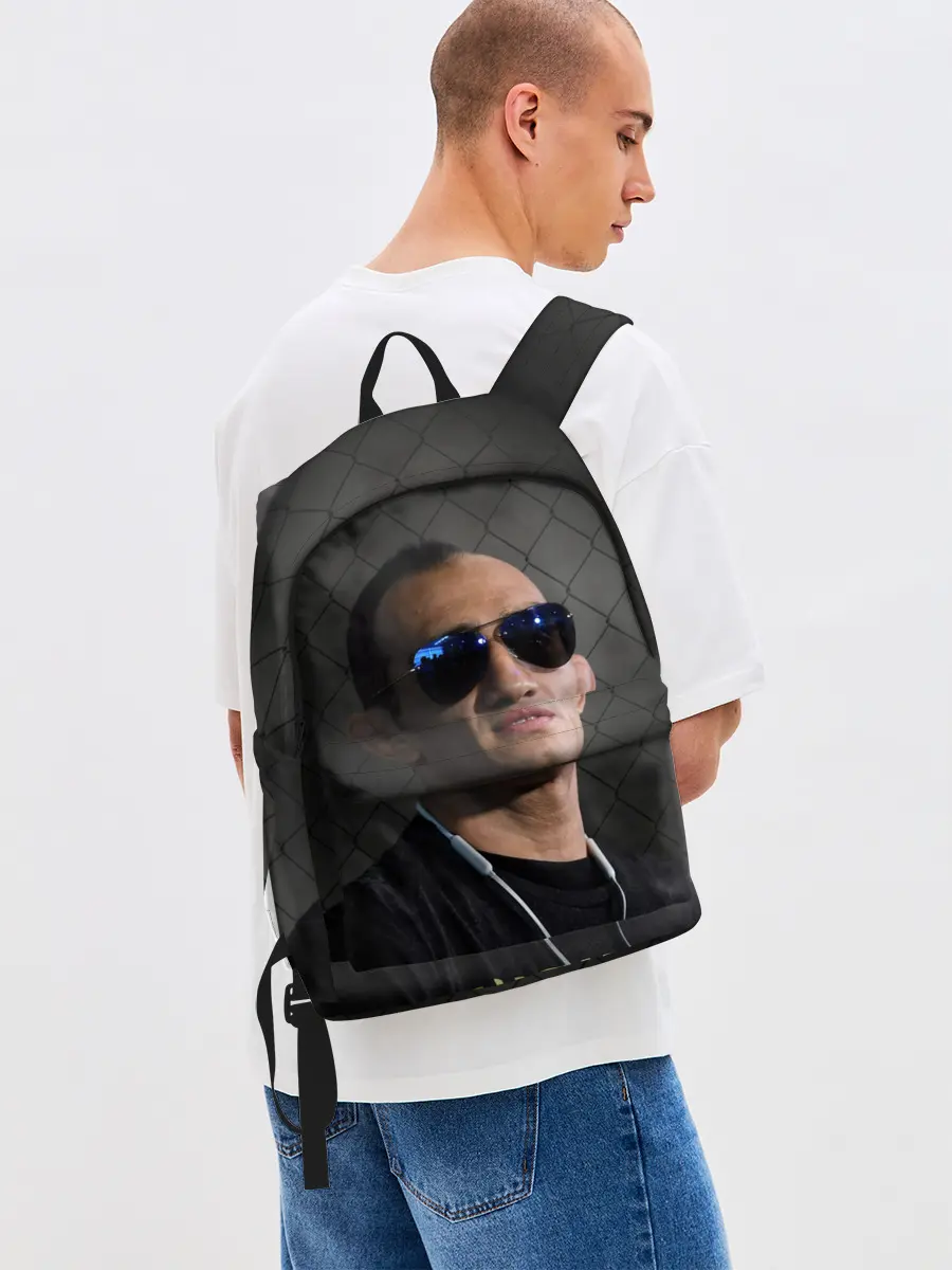  / 