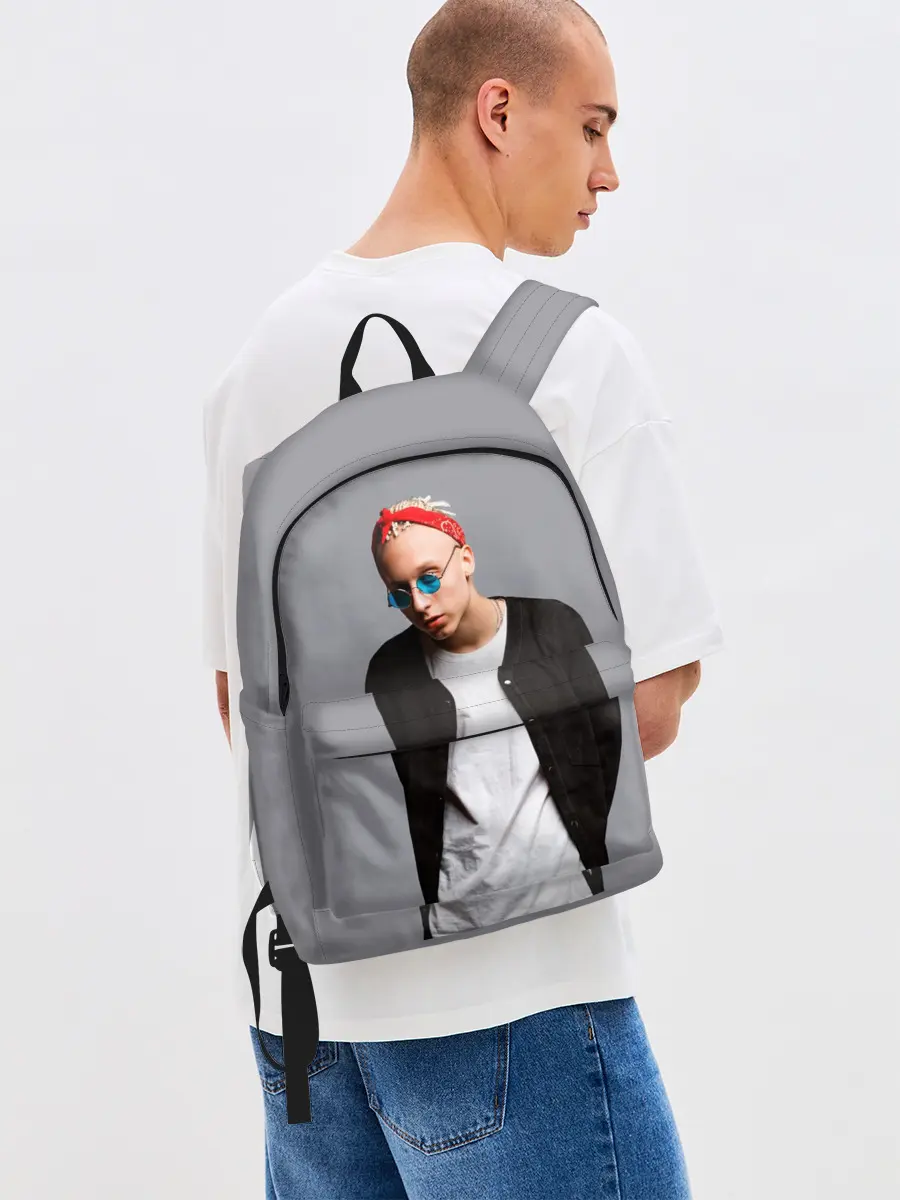  / 