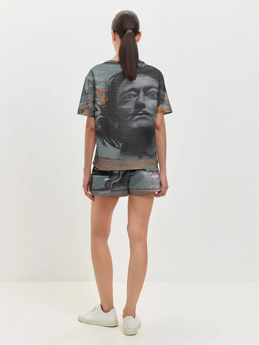 / 