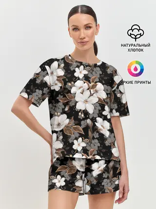 Женская пижама с шортами / Белые цветы