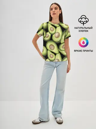 Женская базовая футболка / Avocado background