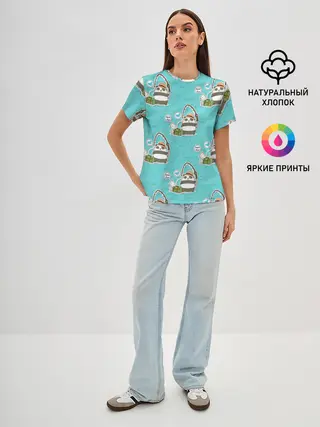 Женская базовая футболка / Панда на рыбалке