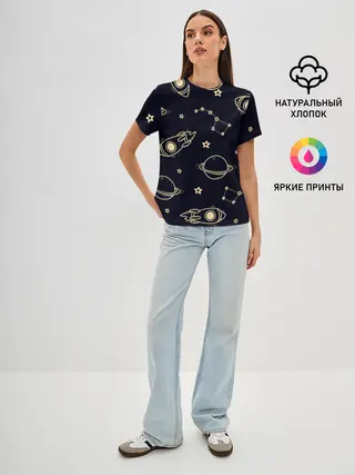 Женская базовая футболка / космос