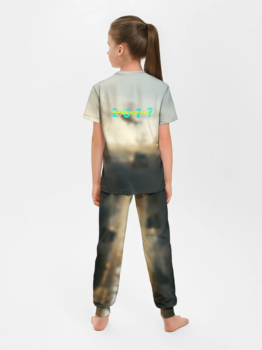 / 