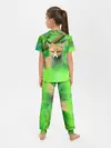  / 